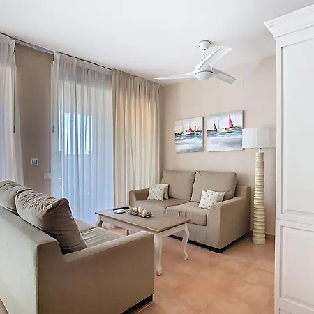 Playasol Montgo View Apartment, Dénia